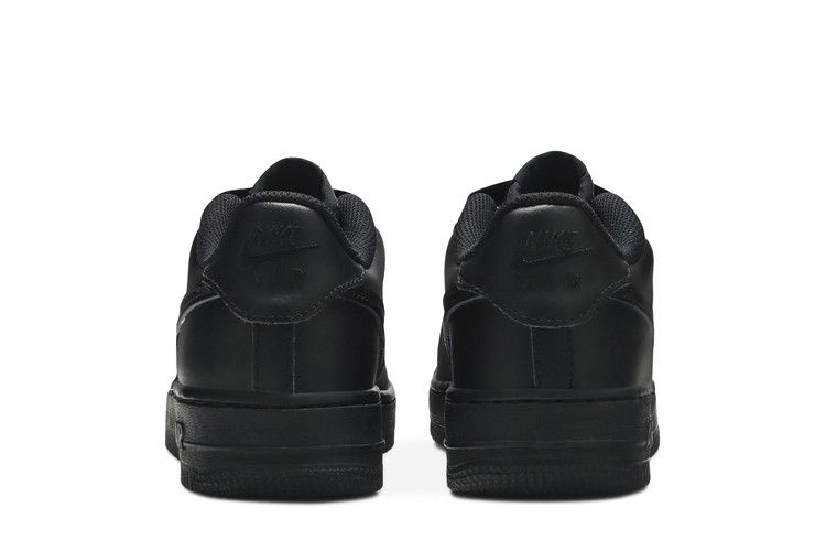 Кроссовки Nike Air Force 1 Low GS 'Triple Black'