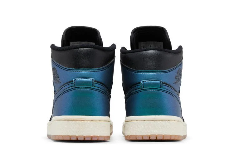 Кроссовки Wmns Air Jordan 1 Mid 'Metallic Turquoise'