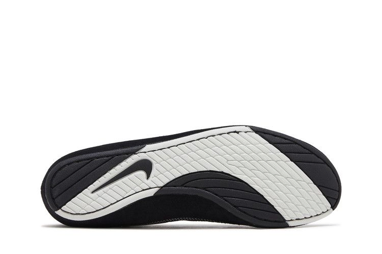 speedsweep-7-black-white-366683-001_03