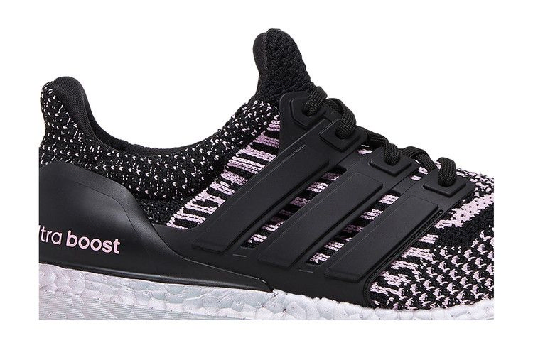 wmns-ultraboost-5-0-black-almost-pink-hp2477_01