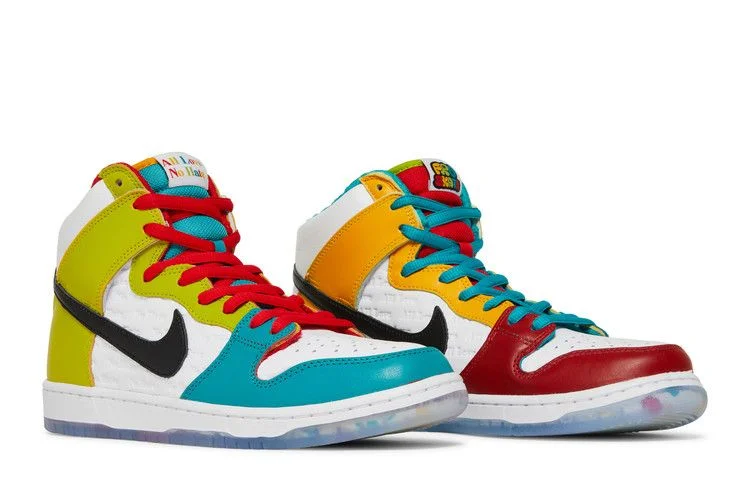 Krossovki-froSkate-x-Nike-Dunk-High-SB-All-Love-No-Hate-7