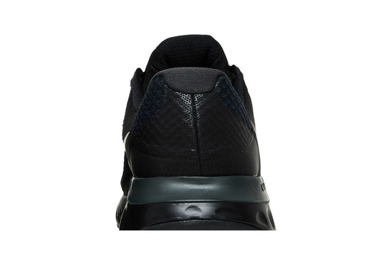 Кроссовки Nike Renew Run 2 'Black Metallic Gold'