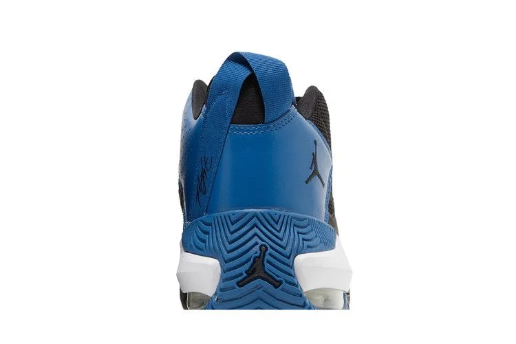 Кроссовки Air Jordan Stay Loyal 'Dark Marina Blue'