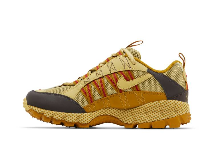 Кроссовки Nike Air Humara QS 'Buff Gold'