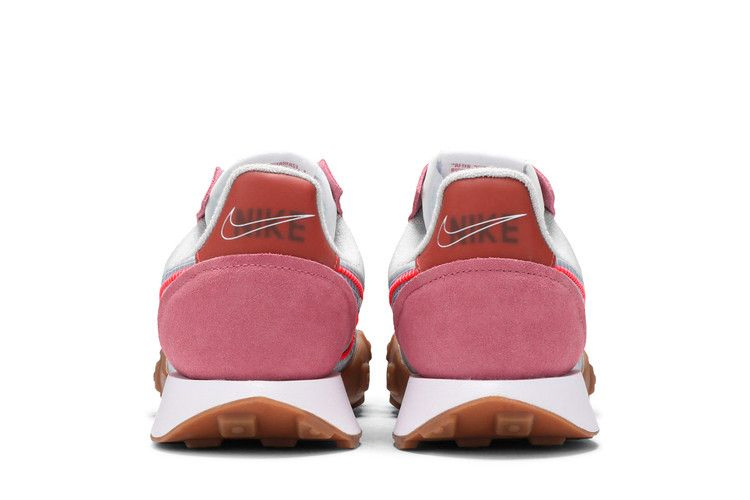 wmns-waffle-racer-2x-desert-berry-crimson-ck6647-600_05