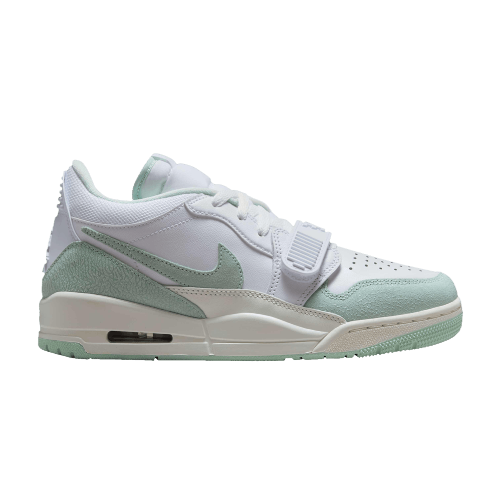 Кроссовки Air Jordan Wmns Jordan Legacy 312 Low 'Igloo Sail'