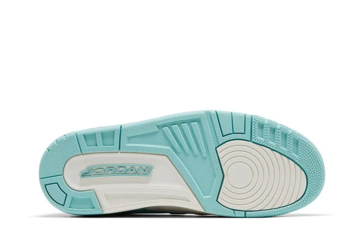 Krossovki-Air-Jordan-Wmns-Jordan-Legacy-312-Low-White-Light-Dew-3