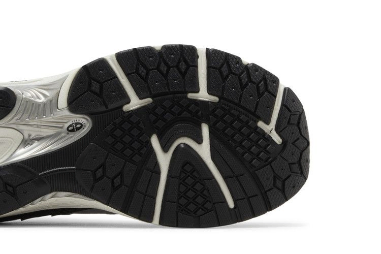 Кроссовки New Balance 2002R Big Kid 'Slate Grey Black'