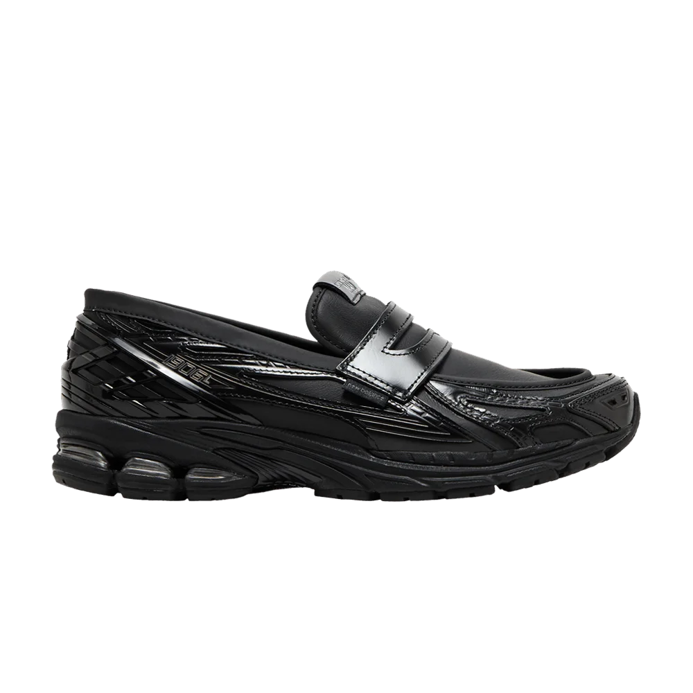 Krossovki-Junya-Watanabe-MAN-x-New-Balance-1906L-Black