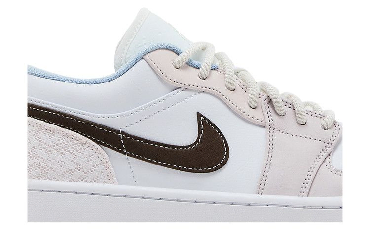 Кроссовки Wmns Air Jordan 1 Low 'Coral Reef'