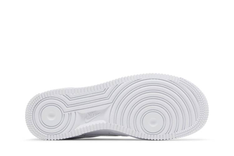 wmns-air-force-1-07-studded-swoosh-fq8887-100_03