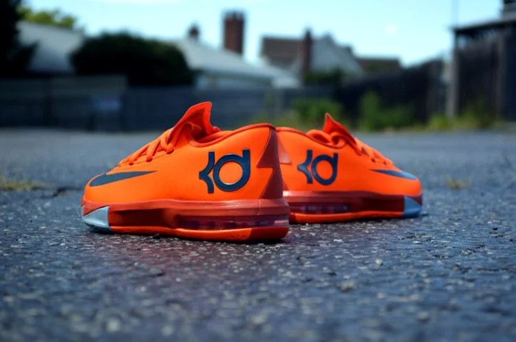 Krossovki-Nike-KD-6-GS-NYC-66-2