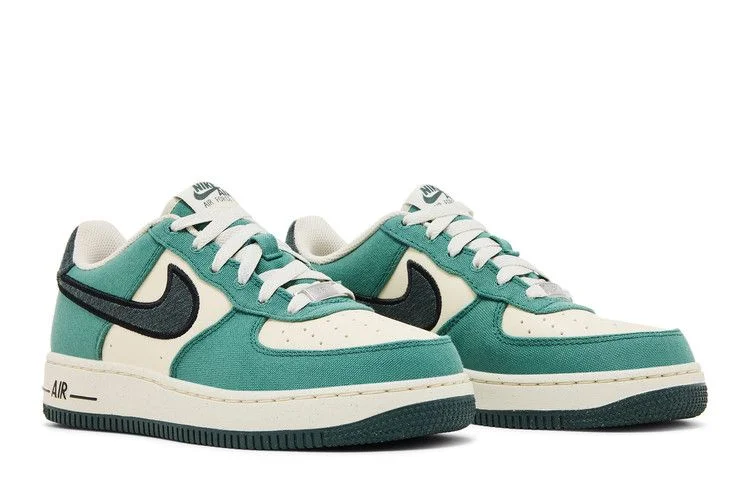 Krossovki-Nike-Air-Force-1-LV8-GS-Notebook-Doodle-Pack-Vintage-Green-7