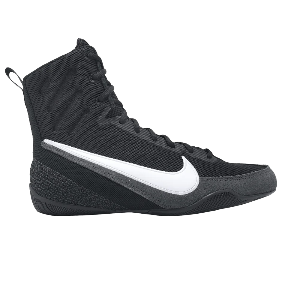 Krossovki-Nike-Machomai-3-Black-White