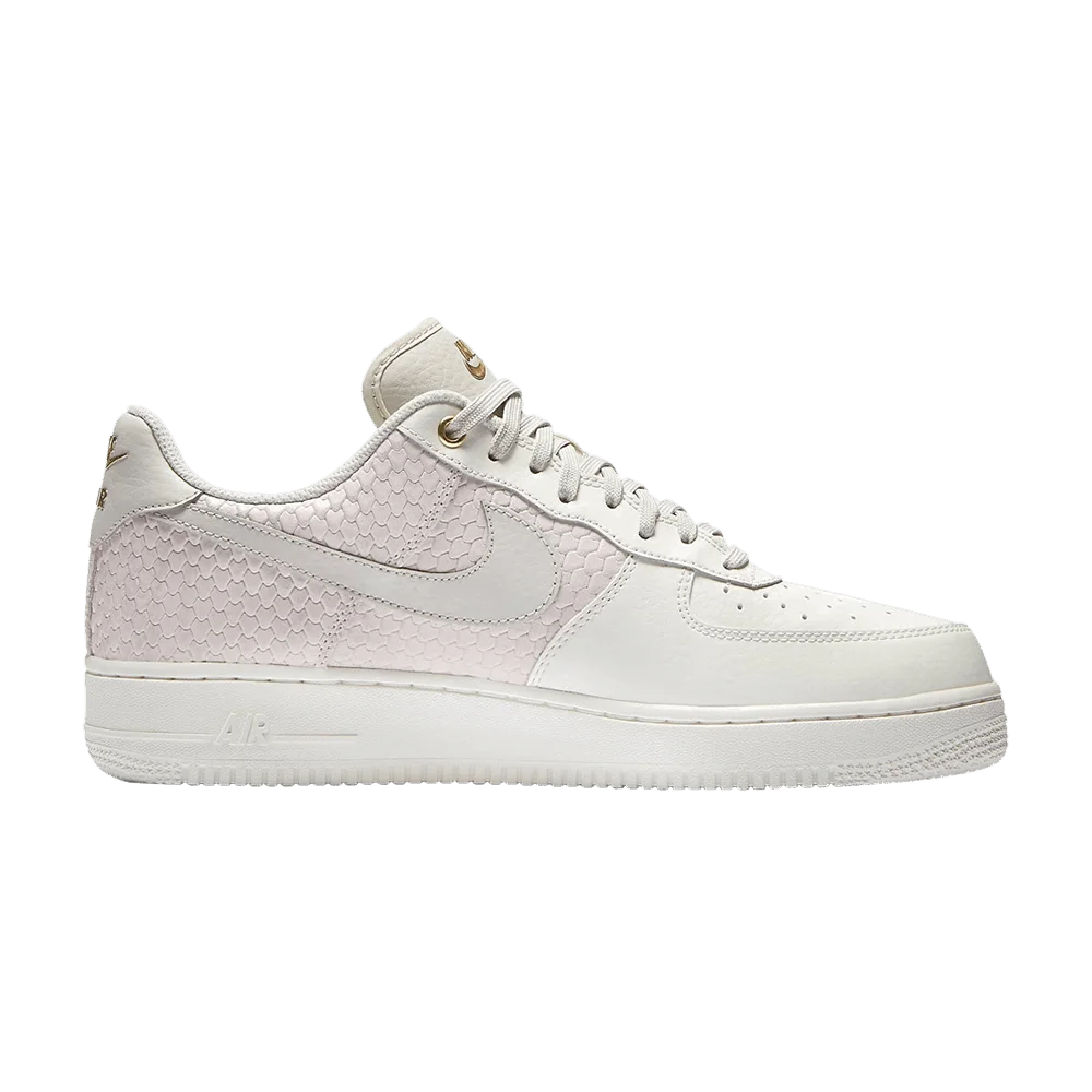 Krossovki-Nike-Air-Force-1-07-LV8-Sail-Light-Bone