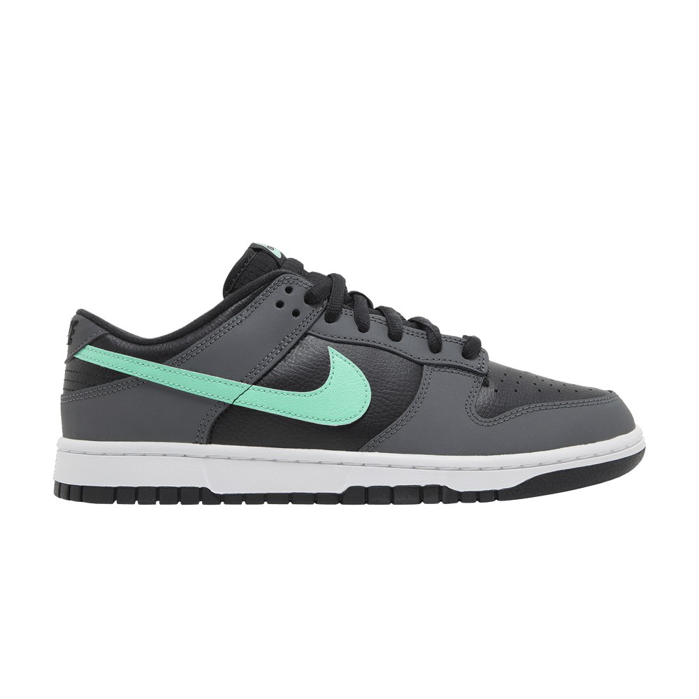 Кроссовки Nike Dunk Low 'Black Green Glow'
