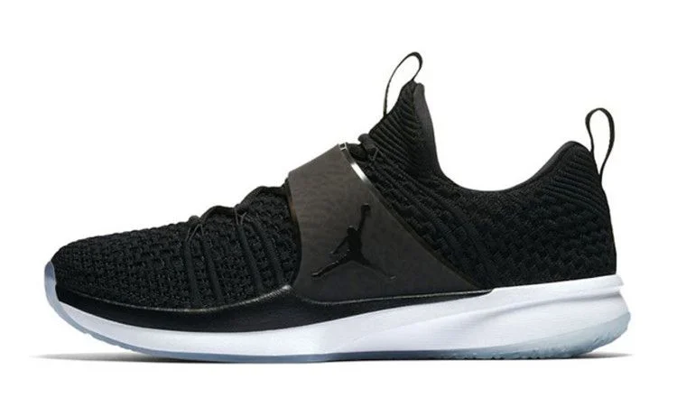 Krossovki-Air-Jordan-Trainer-2-Flyknit-Black-Ice-2
