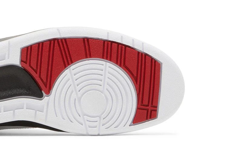Кроссовки Air Jordan 2 Retro GS 'Chicago' 2022