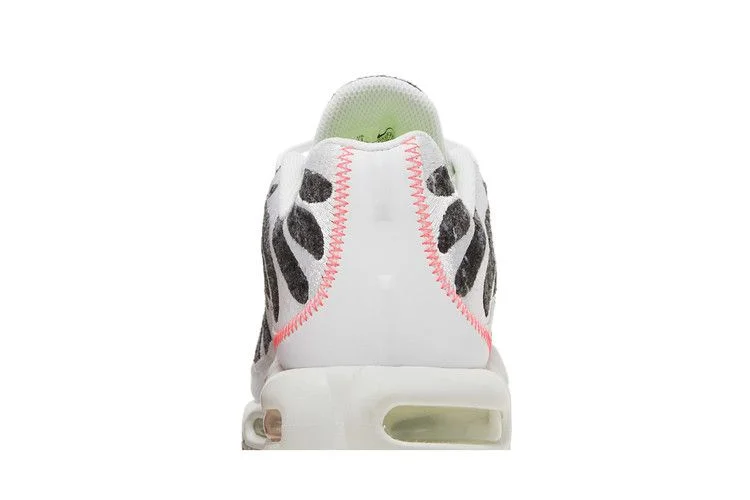 Кроссовки Nike Air Max Plus Essential 'Crater - Photon Dust'