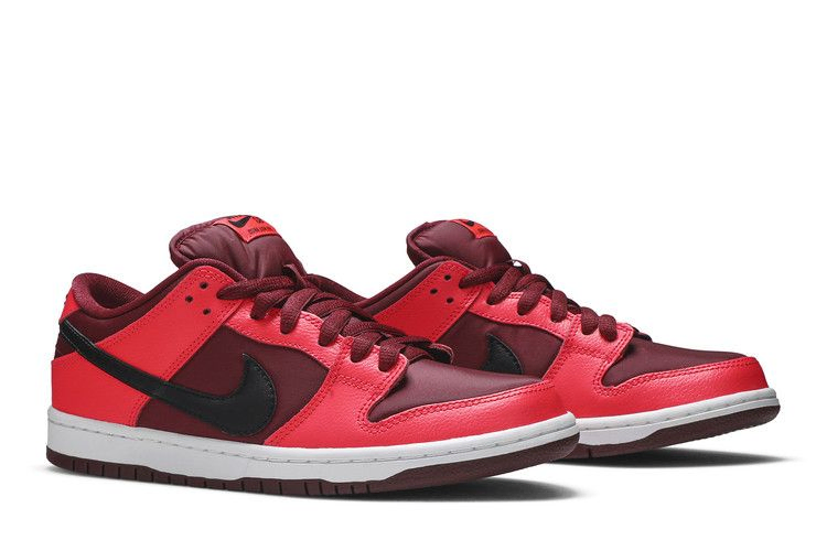 dunk-low-sb-304292-606_07