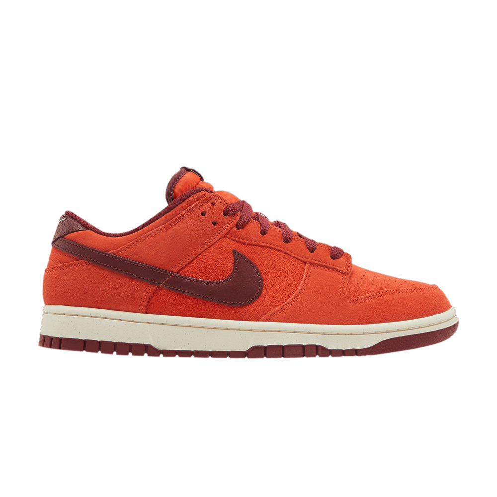 dunk-low-orange-suede-dq8801-800