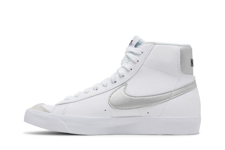 blazer-mid-77-gs-white-metallic-silver-da4086-101_02