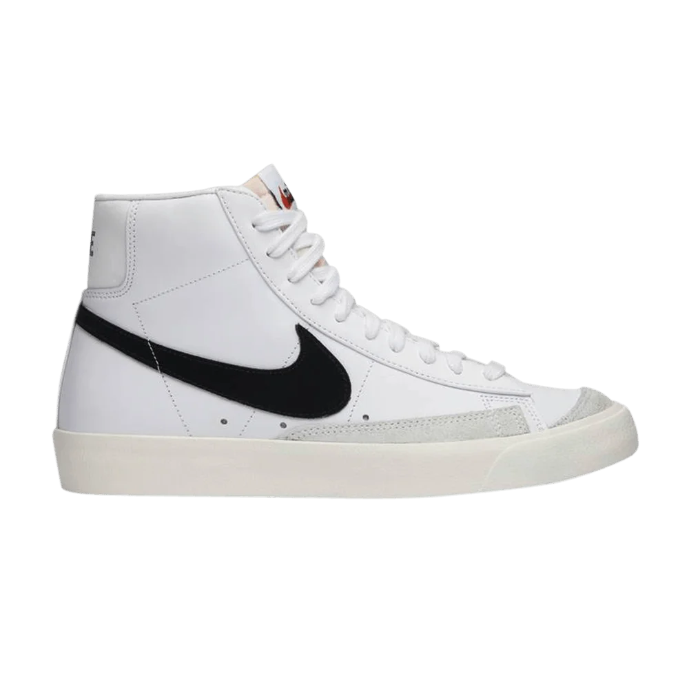 Krossovki-Nike-Blazer-Mid-77-Vintage-White-Black-Sample