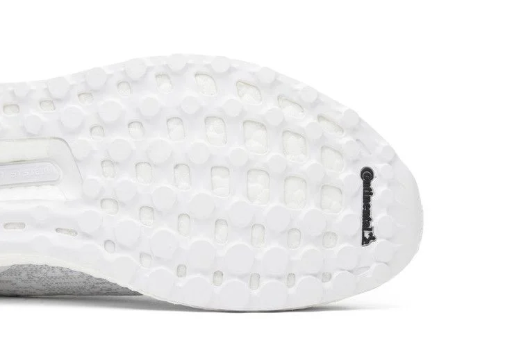 Krossovki-adidas-UltraBoost-Uncaged-Triple-White-4