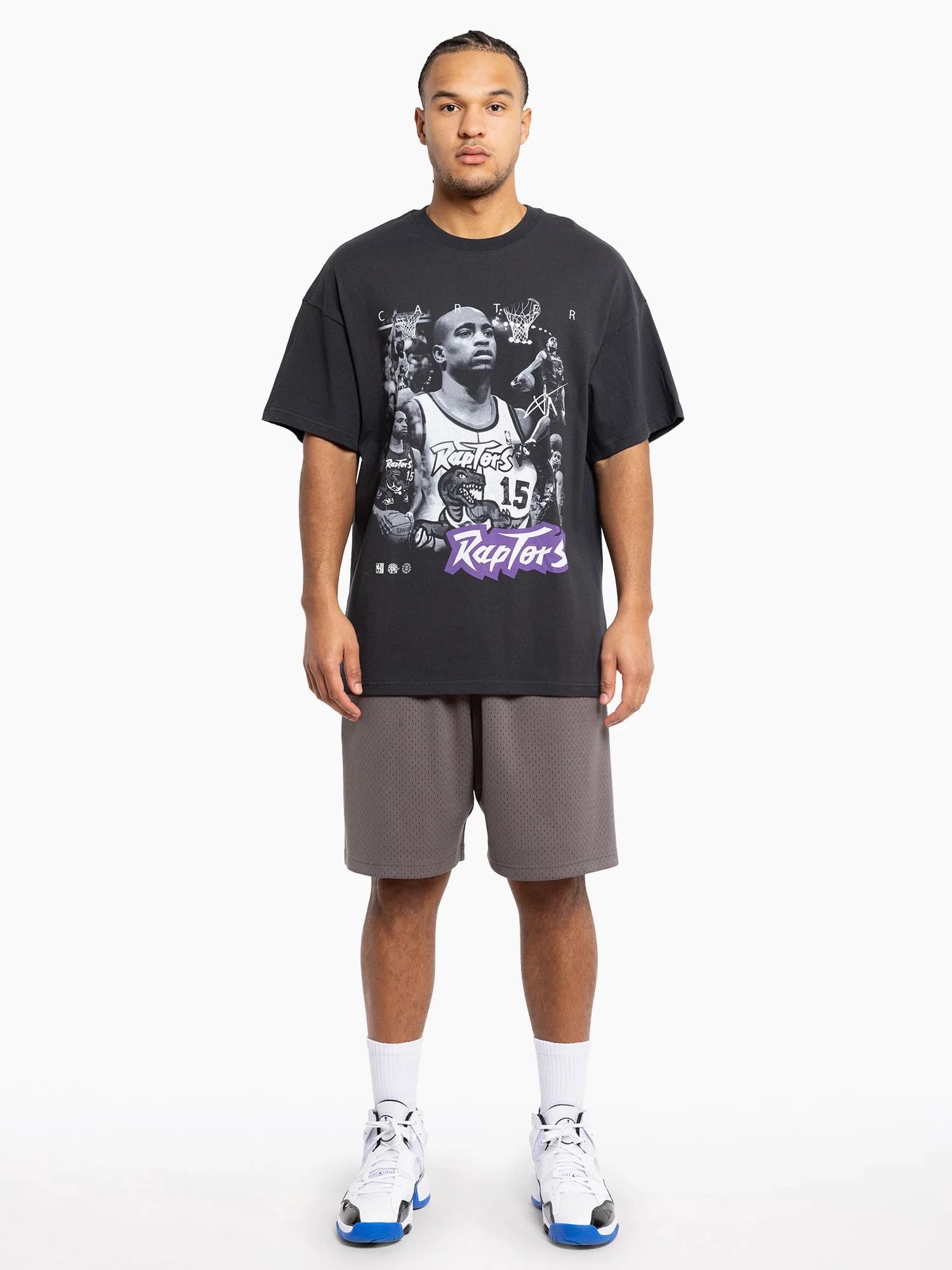 Mitchell-Ness-Vince-Carter-Toronto-Raptors-Player-Photo-T-Shirt-4