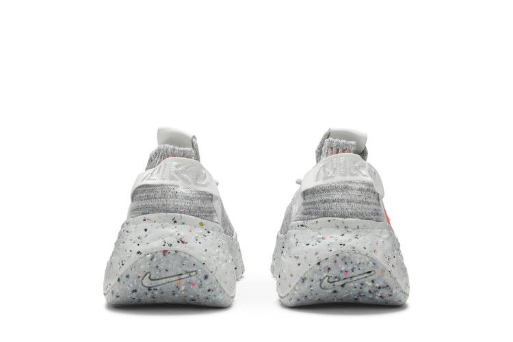 Кроссовки Nike Wmns Space Hippie 04 'This Is Trash - Crimson'