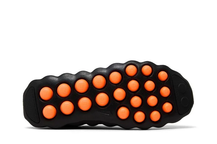 Krossovki-Nike-Wmns-Mind-002-Black-Hyper-Crimson-3