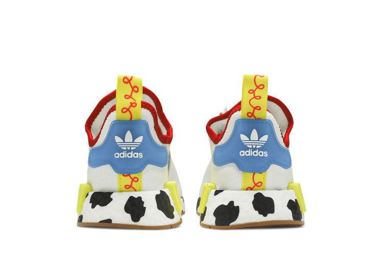 toy-story-x-nmd_r1-j-sheriff-woody-fz4540_05