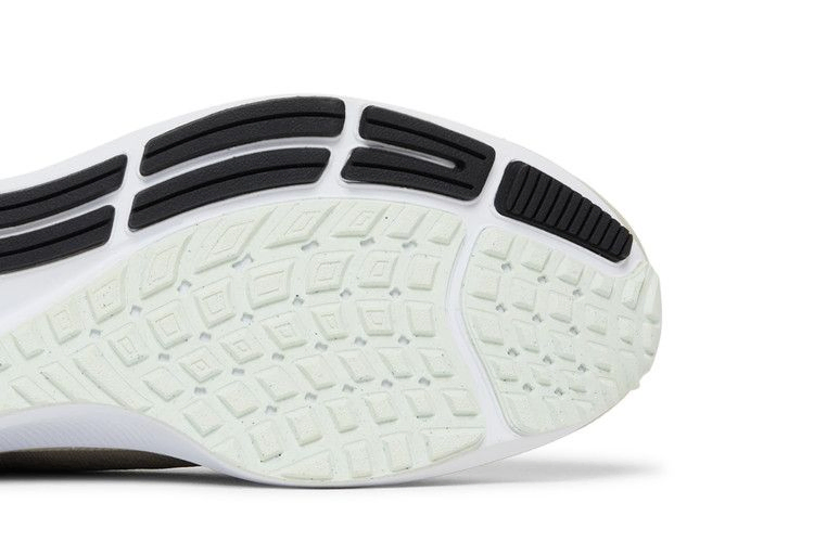 Кроссовки Nike Air Zoom Pegasus 37 'Stone'