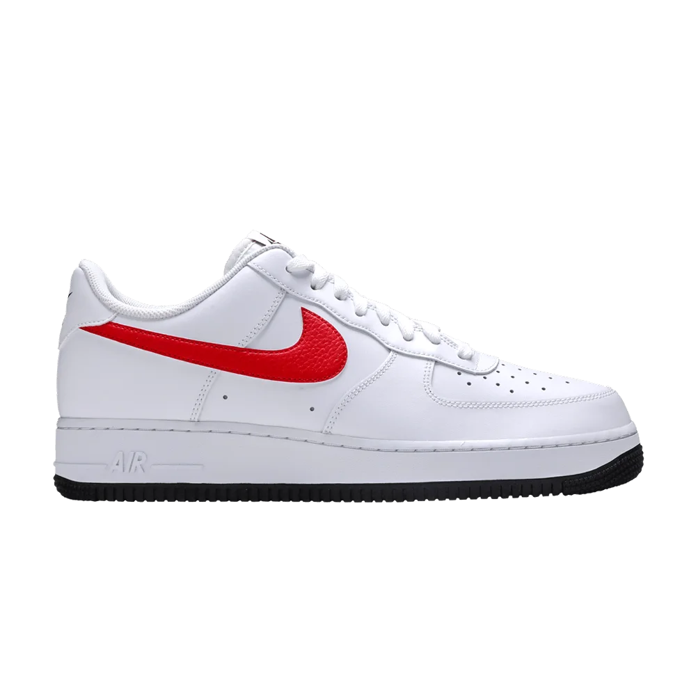 Krossovki-Nike-Air-Force-1-07-Mismatched-Swooshes-White