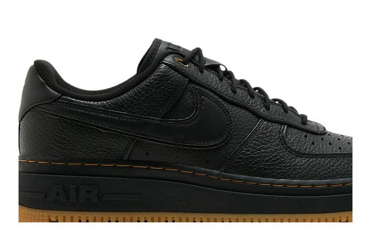 Кроссовки Nike Air Force 1 Luxe 'Black Gum'