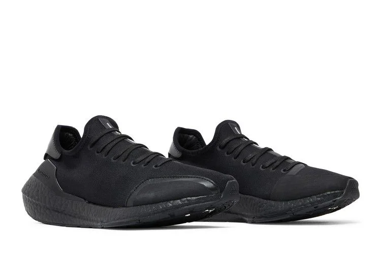 Krossovki-adidas-Y-3-UltraBoost-21-Black-7
