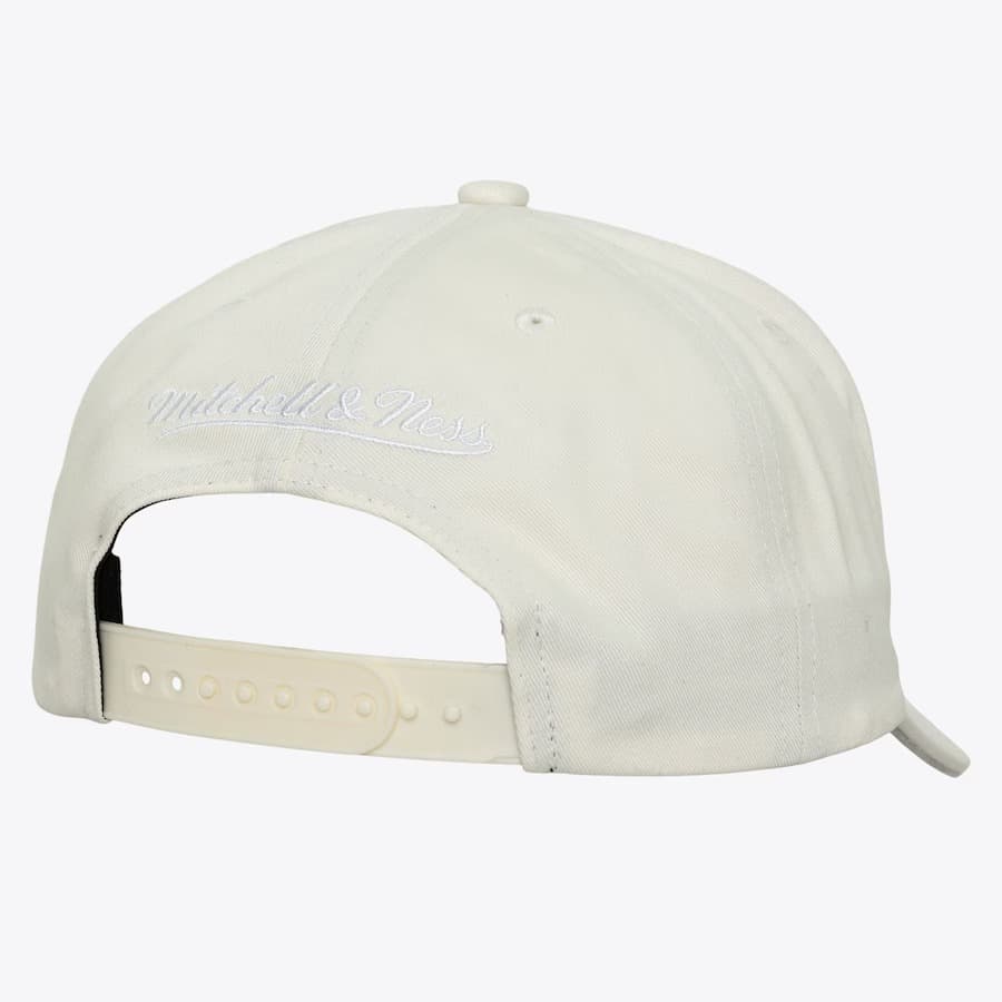Бейсболка Mitchell & Ness Cream Box Logo 2.0 Pro Snapback Hat