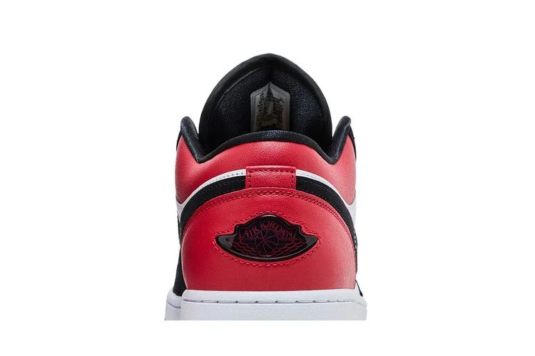 Кроссовки Air Jordan 1 Low SE 'Black Toe'