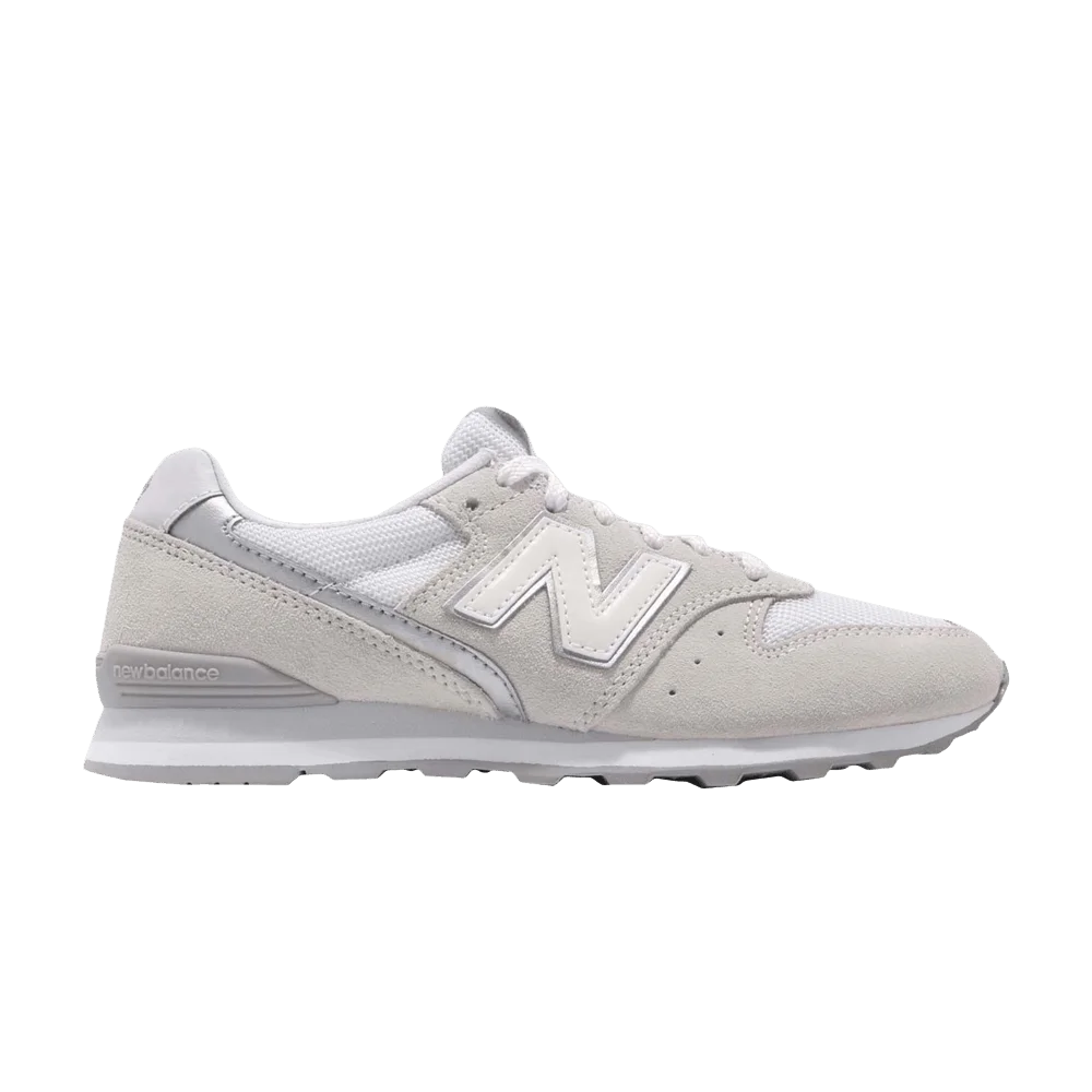 Krossovki-New-Balance-Wmns-996-Wide-Grey-White