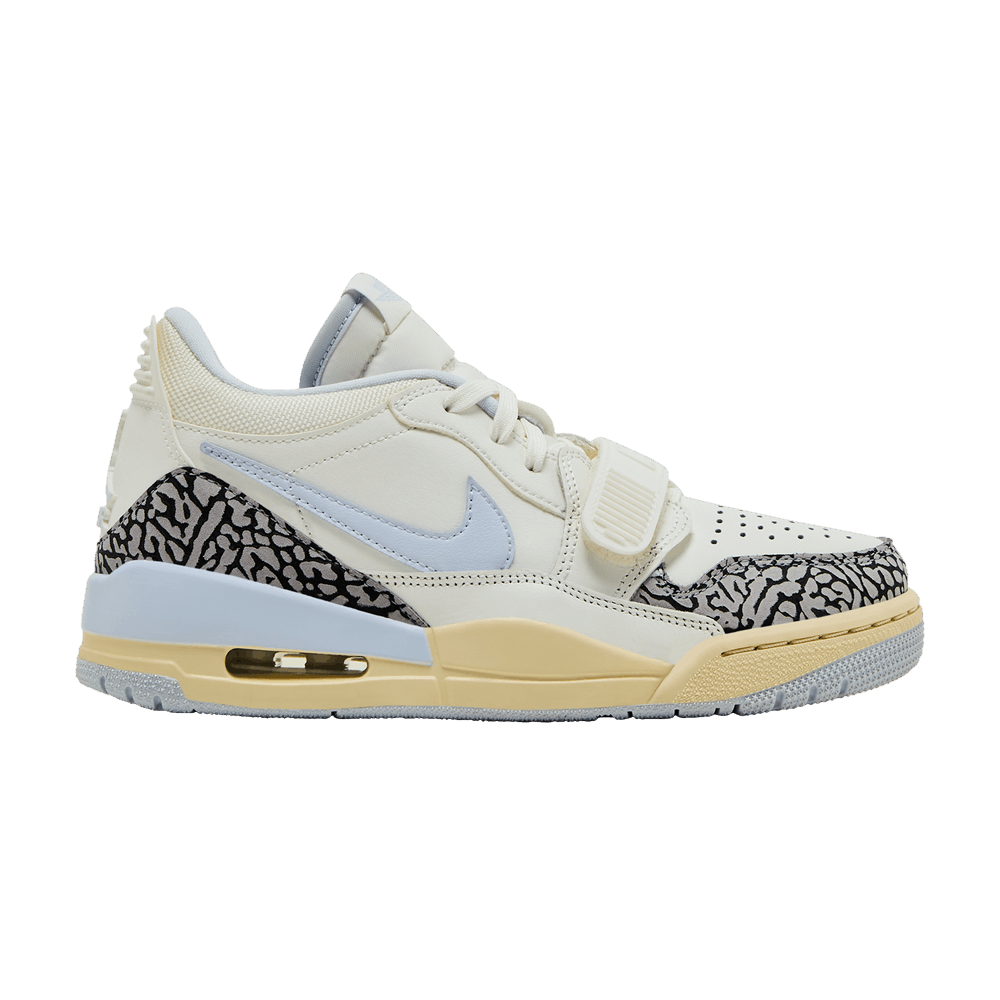 Кроссовки Air Jordan Wmns Jordan Legacy 312 Low 'Sail Football Grey'