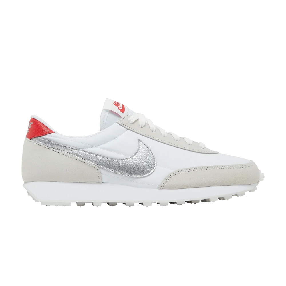 Krossovki-Nike-Wmns-Daybreak-Summit-White-Metallic-Silver