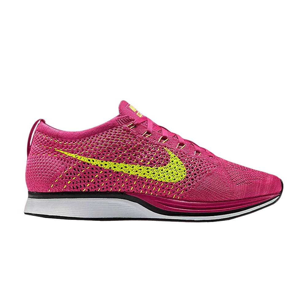 Krossovki-Nike-Flyknit-Racer-Fireberry
