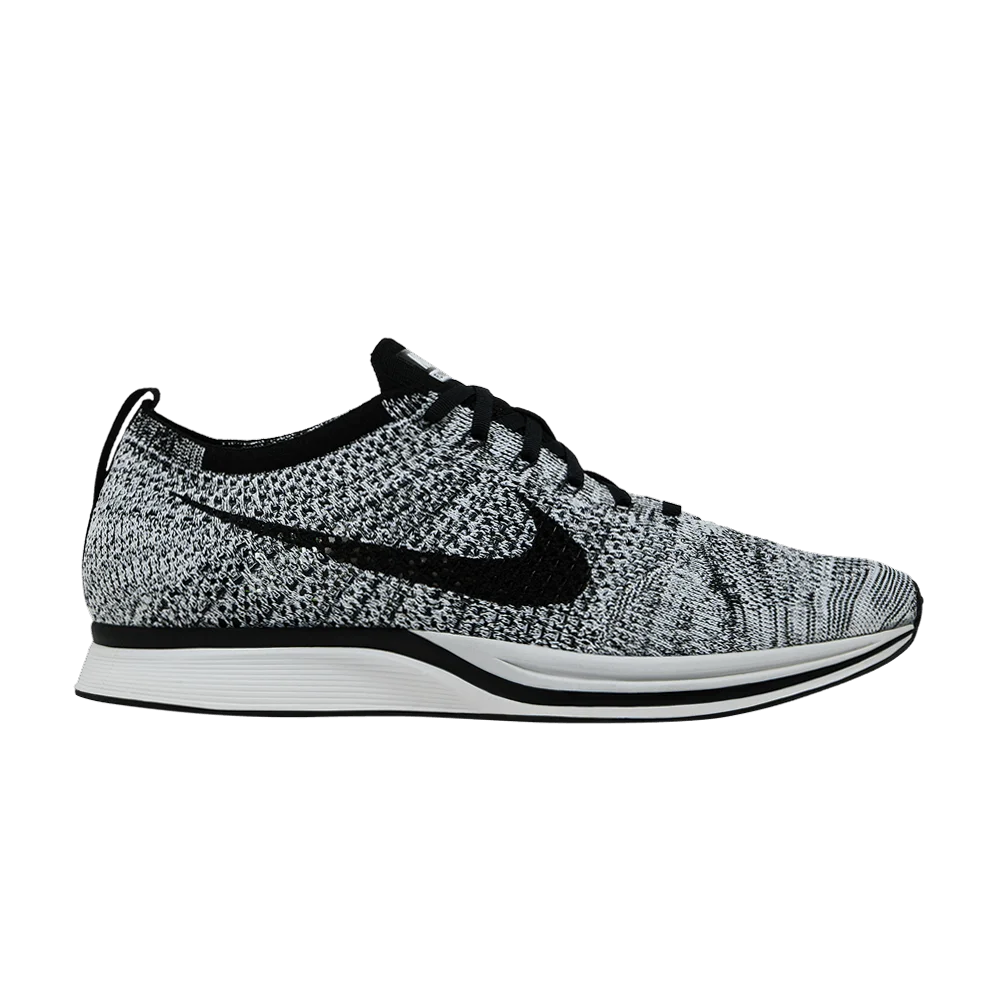 Krossovki-Nike-Flyknit-Racer-Oreo-1.0