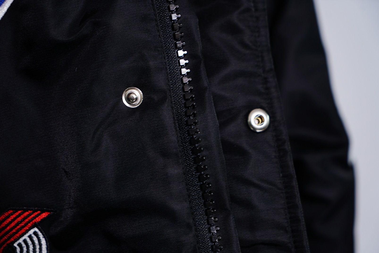 Supreme-Nike-NBA-Teams-Warm-Up-Jacket-Black-3