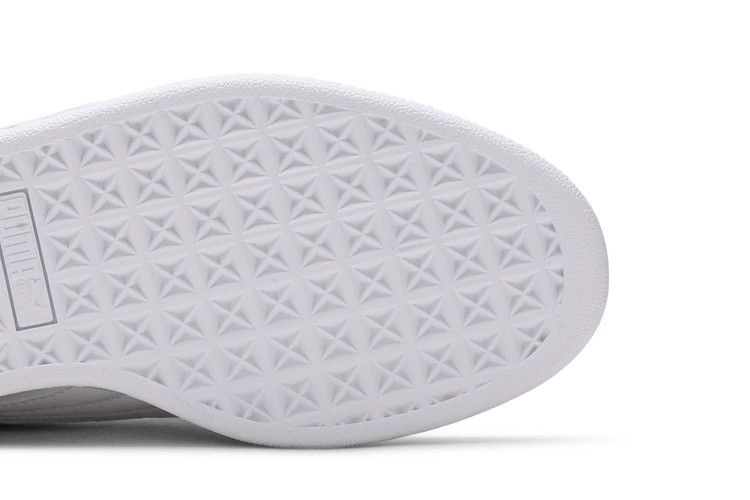 wmns-basket-heart-patent-white-363073-02_04