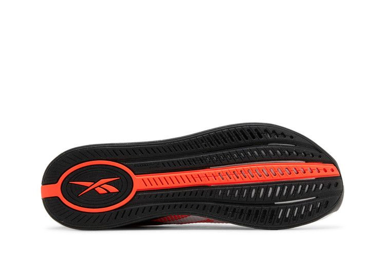 nano-x4-black-orange-flare-100074684_03