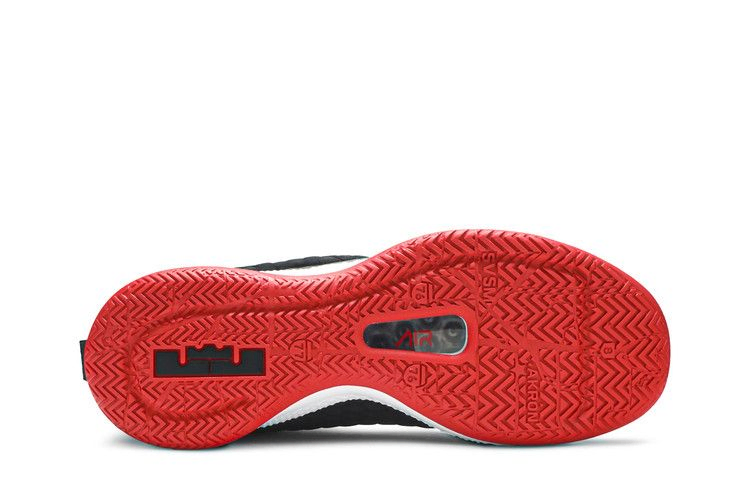 lebron-witness-3-premium-black-red-bq9819-001_03