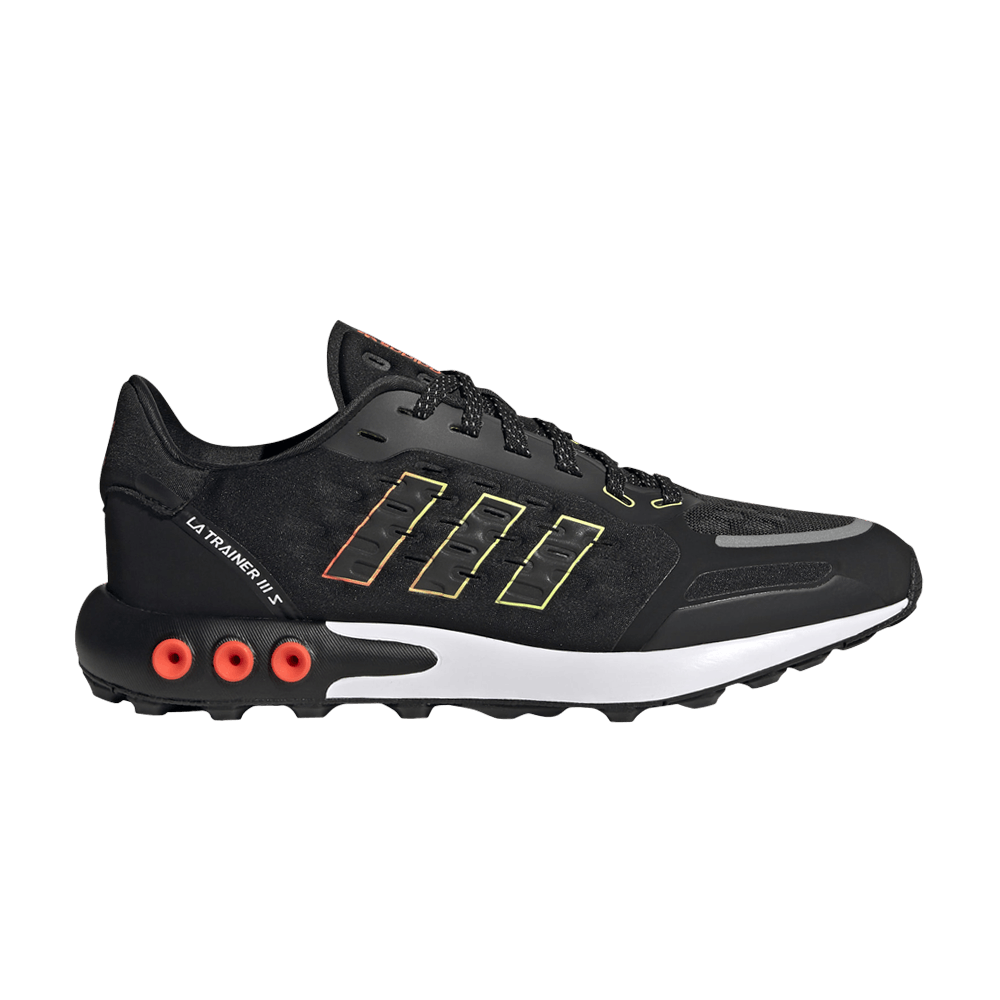 la-trainer-3-black-solar-red-fy3842