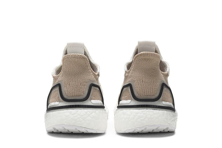 wmns-ultraboost-19-pale-nude-b75878_05