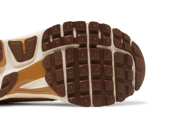 Кроссовки Nike Air Zoom Vomero 5 'Wheat Grass'